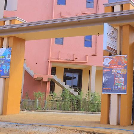 Golden Suites Hotel Entebbe Buitenkant foto