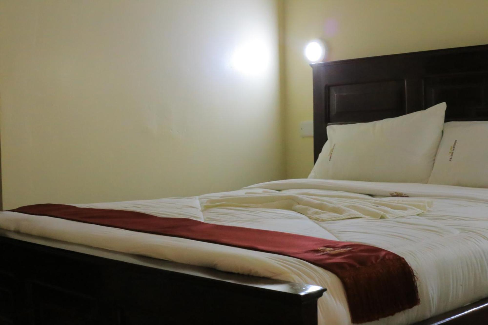 Golden Suites Hotel Entebbe Buitenkant foto